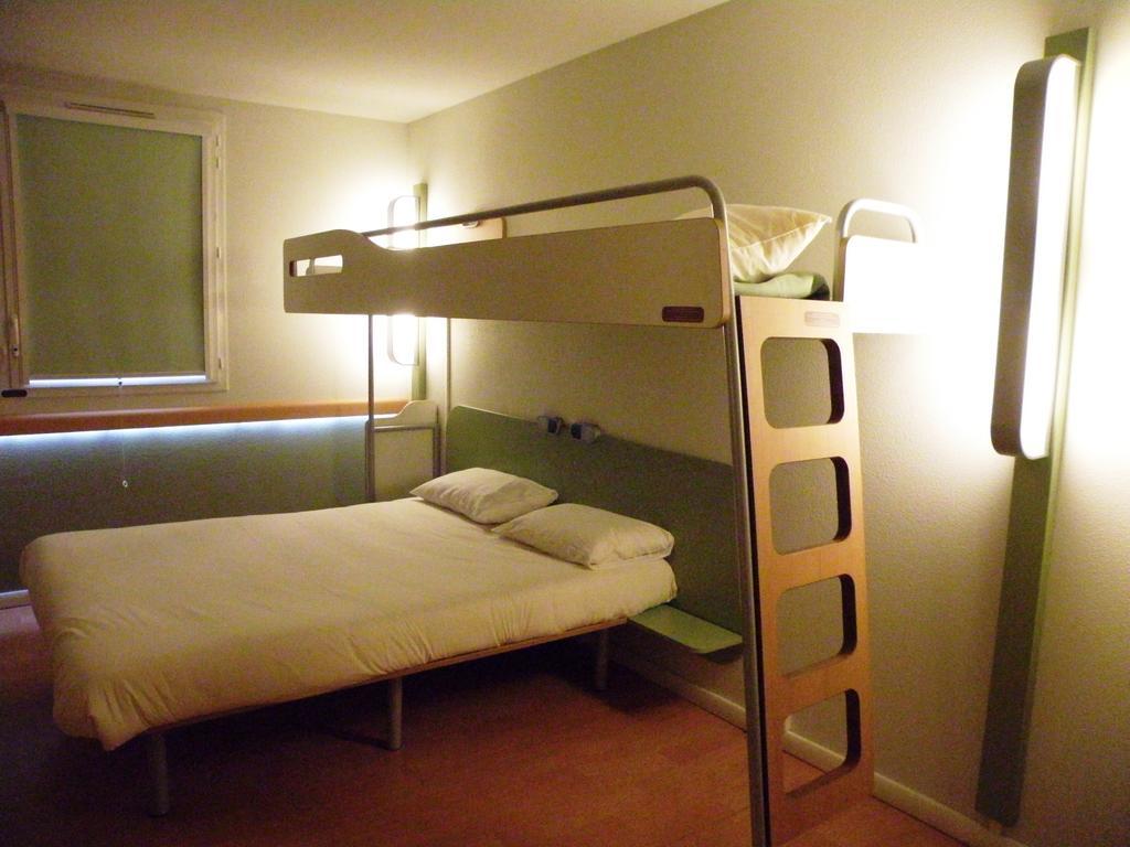 Ibis Budget Montauban Les Chaumes Rum bild