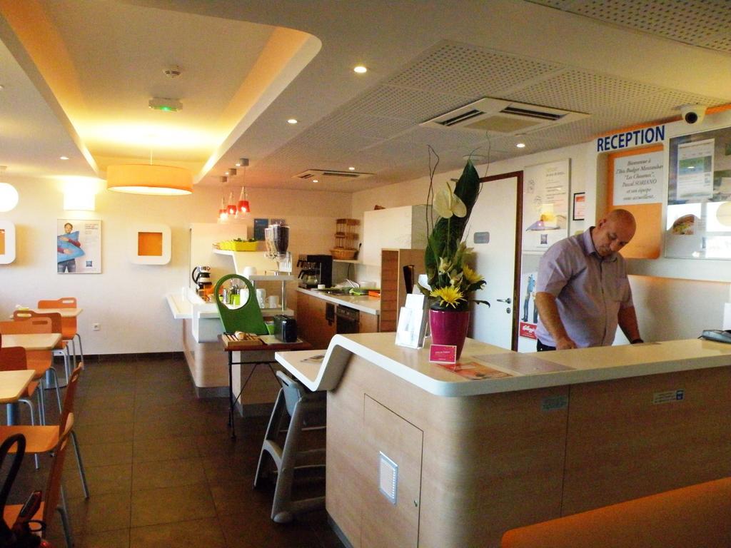 Ibis Budget Montauban Les Chaumes Exteriör bild