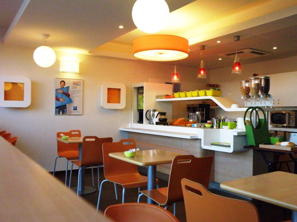 Ibis Budget Montauban Les Chaumes Exteriör bild